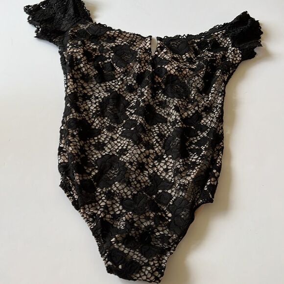 ❤️Victoria Secret Bodysuit Lingerie - Picture 8 of 8